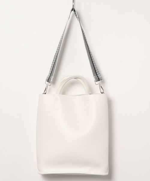 KOBE LETTUCE（コウベレタス）の「エスニックベルト付き3wayフェイクレザーバッグ（ショルダーバッグ・レディース・ブラック/ベージュ/オフホワイト/キャメル・FREE）」の13枚目の写真