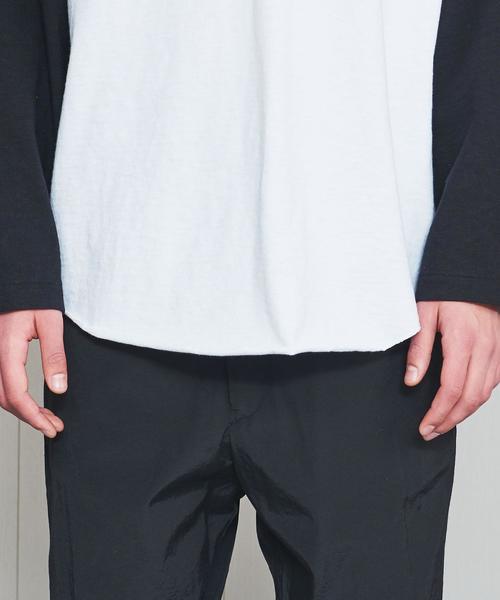 H　BEAUTY&YOUTH UNITED ARROWS（エイチビューティーアンドユースユナイテッドアローズ）の「＜H＞RAGLAN SLEEVE LONG T-SHIRT/Tシャツ（Tシャツ/カットソー・メンズ・ケリー/パープル/ブラック・LARGE/SMALL/MEDIUM）」の9枚目の写真