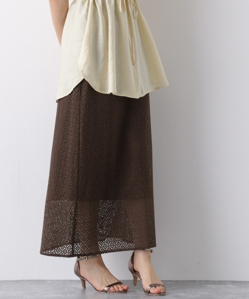 A part by（アパートバイ）の「CoNyキカレースロングスカート　911037（スカート・レディース・ブラウン/アイボリー/ライトグリーン・FREE）」の2枚目の写真