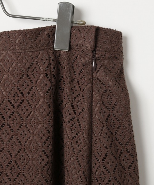 A part by（アパートバイ）の「CoNyキカレースロングスカート　911037（スカート・レディース・ブラウン/アイボリー/ライトグリーン・FREE）」の11枚目の写真