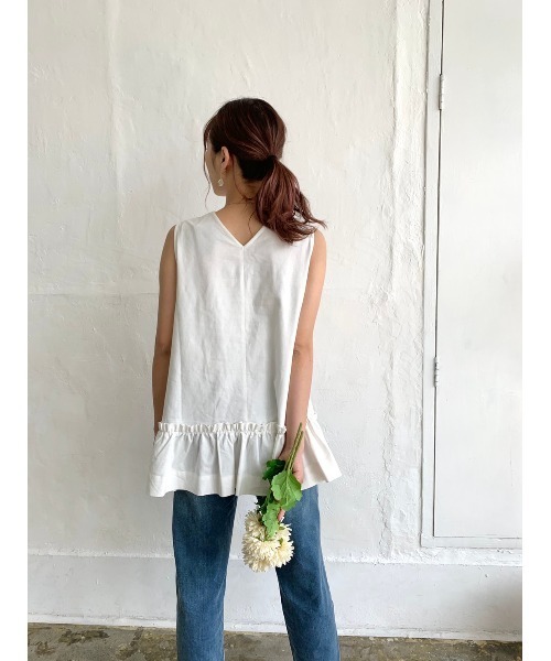 DAIS-Y(デイジー)の「前後2wayノースリーブブラウス(シャツ/ブラウス・レディース・ブラック/アイボリー・FREE)」の5枚目の写真