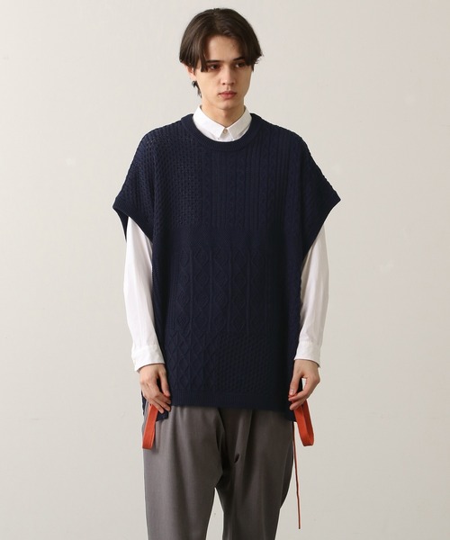 FRAPBOIS（フラボア）の「リースベスト（ニット/セーター・レディース・ネイビー/ブラック・1/2）」の2枚目の写真