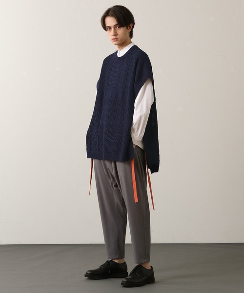 FRAPBOIS（フラボア）の「リースベスト（ニット/セーター・レディース・ネイビー/ブラック・1/2）」の4枚目の写真