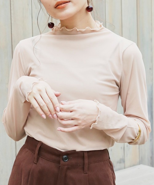 VANNIE U（ヴァニーユー）の「ハイネックチュールT（Tシャツ/カットソー・レディース・ブラウン/ベージュ・FREE）」の13枚目の写真