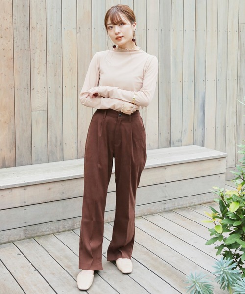 VANNIE U（ヴァニーユー）の「ハイネックチュールT（Tシャツ/カットソー・レディース・ブラウン/ベージュ・FREE）」の17枚目の写真