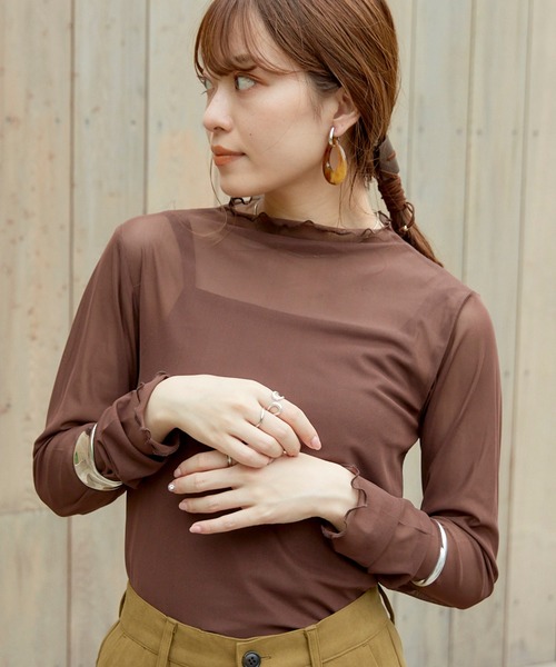 VANNIE U（ヴァニーユー）の「ハイネックチュールT（Tシャツ/カットソー・レディース・ブラウン/ベージュ・FREE）」の21枚目の写真