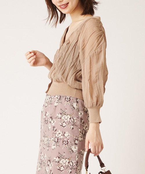 natural couture(ナチュラルクチュール)の「ほんのりシアークリンクルブラウスカーデ(カーディガン/ボレロ・レディース・ブラック/ベージュ/アイボリー/ピンクベージュ・FREE)」の1枚目の写真