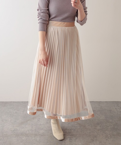 natural couture（ナチュラルクチュール）の「【WEB限定】裾ベロアパイピングチュールプリーツスカート（スカート・レディース・アイボリー/ダークブラウン/サックスブルー/ラベンダー/カーキ・FREE）」の2枚目の写真