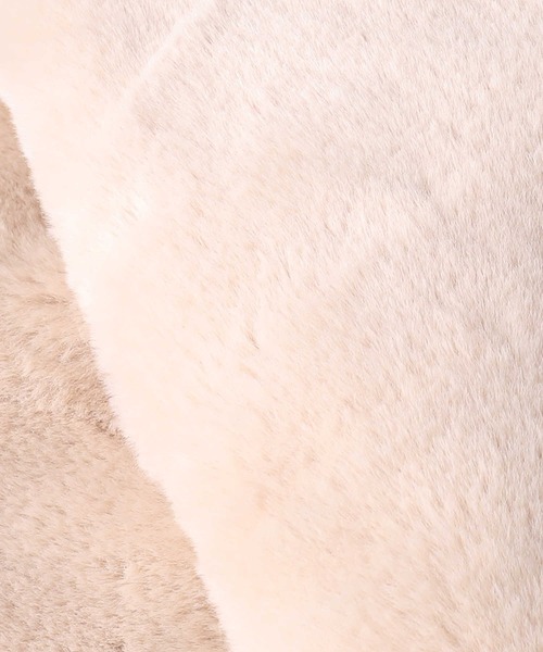 Right-on（ライトオン）の「ニット切り替えティペット（ストール/ショール・レディース・ダークグレー/ベージュ・ONE SIZE）」の5枚目の写真