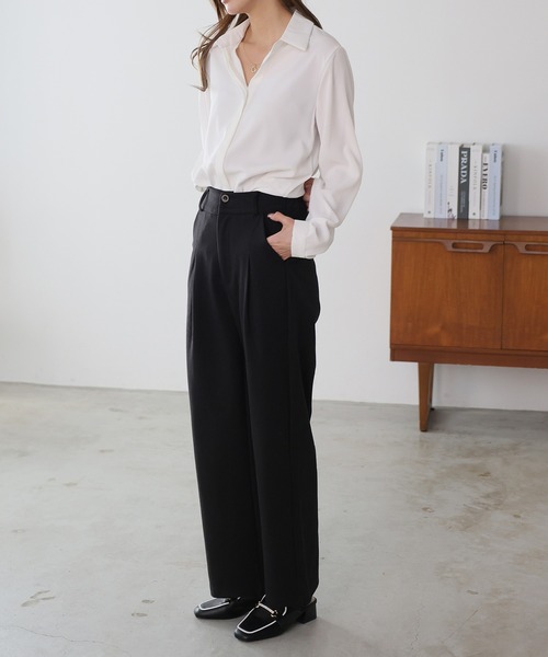 Ulysses（ユリシス）の「マットサテンシャツ（シャツ/ブラウス・レディース・ブルー/ベージュ/ホワイト/ブラック・M/L）」の22枚目の写真