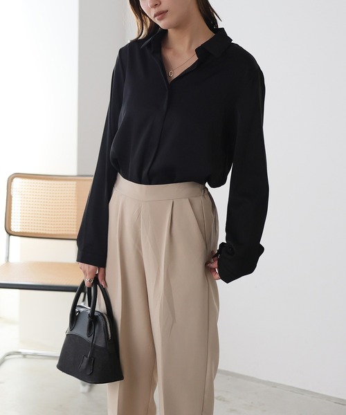 Ulysses（ユリシス）の「マットサテンシャツ（シャツ/ブラウス・レディース・ブルー/ベージュ/ホワイト/ブラック・M/L）」の9枚目の写真