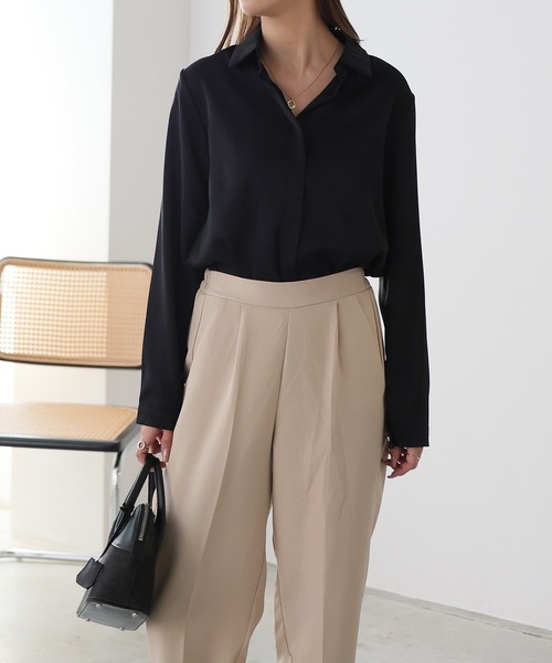 Ulysses（ユリシス）の「マットサテンシャツ（シャツ/ブラウス・レディース・ブルー/ベージュ/ホワイト/ブラック・M/L）」の10枚目の写真