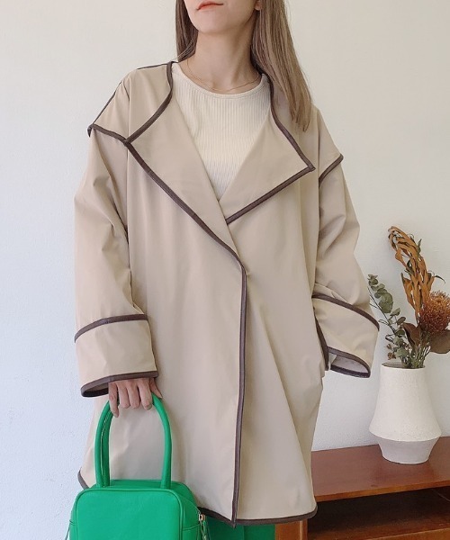 VANNIE U（ヴァニーユー）の「パイピングショートトレンチコート