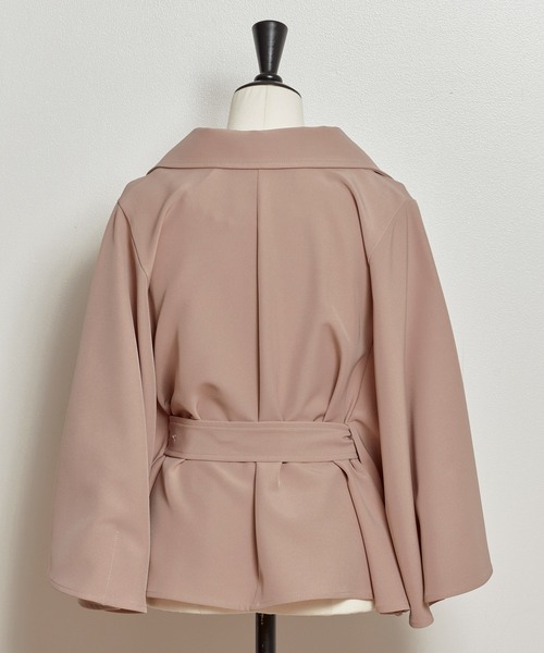 【新品未使用】ノエラポンチョ　マントショートコート　フリー　袖広めで便利 希少✨ノエラ✨ポンチョ マントショートコート フリー 袖広めで