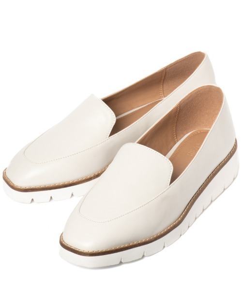 REZOY（リゾイ）の「【21SS新作】【REZOY】スクエアトゥヴァンプローファー（ローファー・レディース・アイボリー/ブラック・S/M/L）」の4枚目の写真