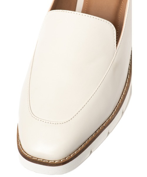 REZOY（リゾイ）の「【21SS新作】【REZOY】スクエアトゥヴァンプローファー（ローファー・レディース・アイボリー/ブラック・S/M/L）」の7枚目の写真