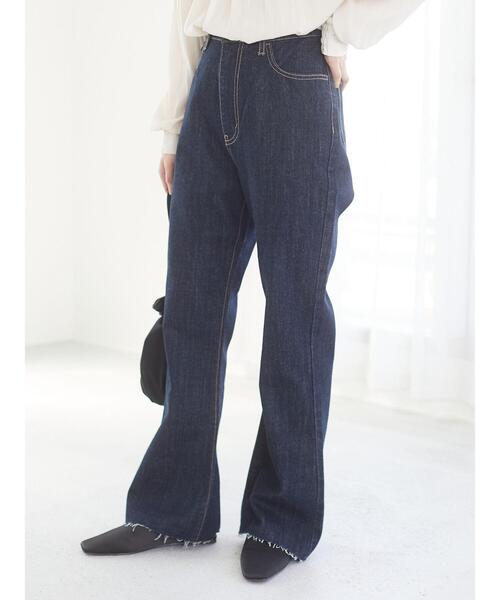 Green　Parks（グリーンパークス）の「ブーツカットデニムパンツ＊（デニムパンツ・レディース・アイボリー/ワンウォッシュ/ライトインディゴブルー・L/M）」の6枚目の写真