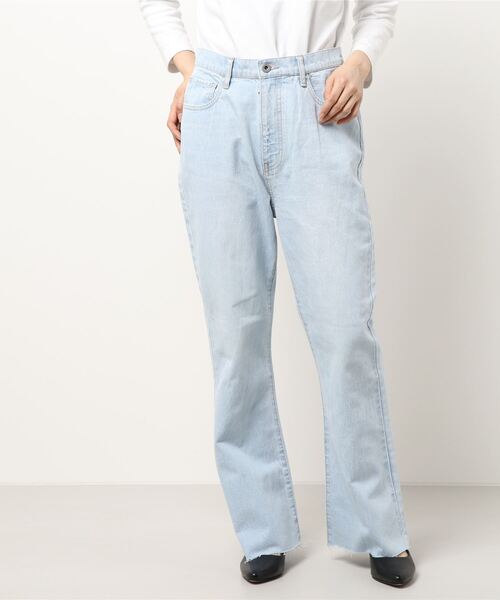 Green　Parks（グリーンパークス）の「ブーツカットデニムパンツ＊（デニムパンツ・レディース・アイボリー/ワンウォッシュ/ライトインディゴブルー・L/M）」の16枚目の写真