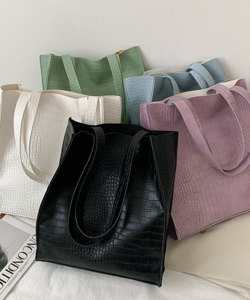 JUNOAH（ジュノア）の「型押しトートバッグ（トートバッグ・レディース・ブラック/ホワイト/パープル/グリーン/ブルー・FREE）」の11枚目の写真