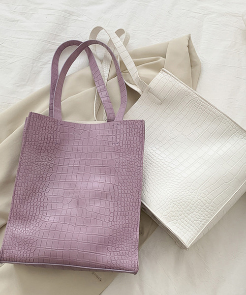 JUNOAH（ジュノア）の「型押しトートバッグ（トートバッグ・レディース・ブラック/ホワイト/パープル/グリーン/ブルー・FREE）」の14枚目の写真