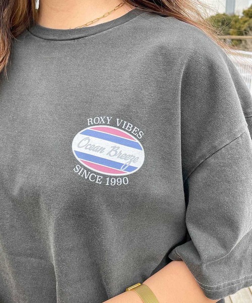 ROXY（ロキシー）の「【ZOZOTOWN限定アイテム】BACK CIRCLE TEE/ロキシーバックプリントオーバルロゴ半袖Tシャツ（Tシャツ/カットソー・レディース・ブラック/ブルー/ナチュラル・FREE）」の8枚目の写真