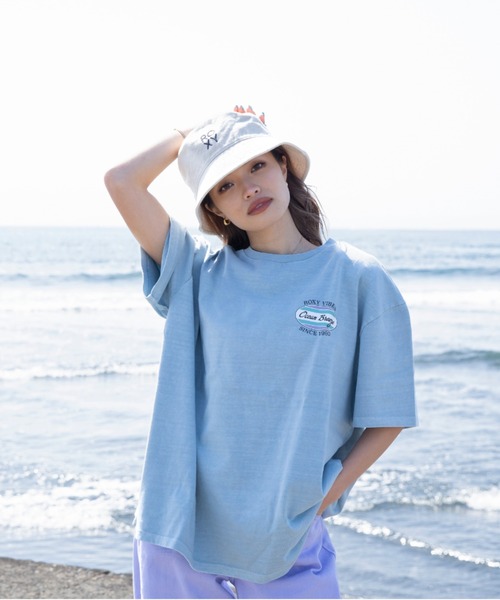 ROXY（ロキシー）の「【ZOZOTOWN限定アイテム】BACK CIRCLE TEE/ロキシーバックプリントオーバルロゴ半袖Tシャツ（Tシャツ/カットソー・レディース・ブラック/ブルー/ナチュラル・FREE）」の17枚目の写真