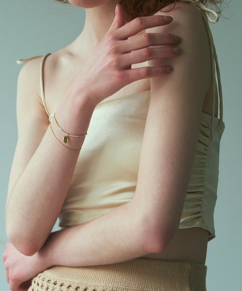 GOLDY（ゴールディ）の「カラー ビーズ × ポイント メタル レイヤード ブレスレット（ブレスレット・レディース・ホワイト/ライトグレー/ブラック/ライトピンク・FREE）」の7枚目の写真