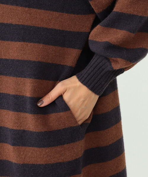 CAROLINA GLASER(カロリナ グレイサー)の「CAROLINA GLASER / ニット ボーダーワンピース(ワンピース・レディース・ネイビー/オフホワイト・ONE SIZE)」の4枚目の写真