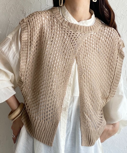 She's Closet(シーズクローゼット)の「透かし柄メッシュ編みショート丈ニットベスト(ベスト・レディース・ブルー/アイボリー/グレイッシュベージュ/ミント/ダークラベンダー・FREE)」の3枚目の写真