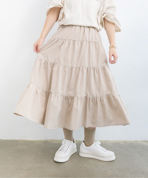 nemne store(ネンネストア)の「風にゆられるティアードロングスカート(スカート・レディース・グレー/カーキ/アイボリー・フリー)」の13枚目の写真
