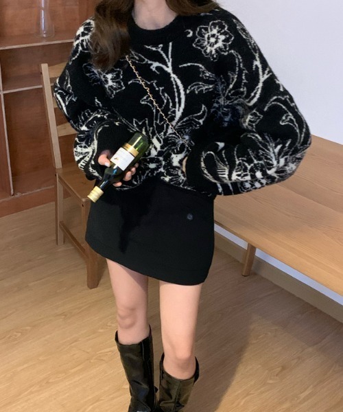 ABITOKYO(アビトーキョー)の「花柄ジャカードプルオーバー(ニット/セーター・レディース・ブラック/ベージュ・FREE)」の4枚目の写真