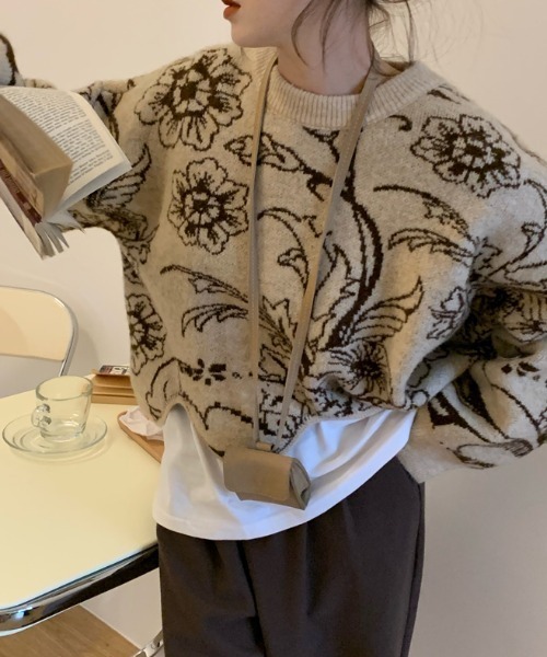 ABITOKYO(アビトーキョー)の「花柄ジャカードプルオーバー(ニット/セーター・レディース・ブラック/ベージュ・FREE)」の12枚目の写真