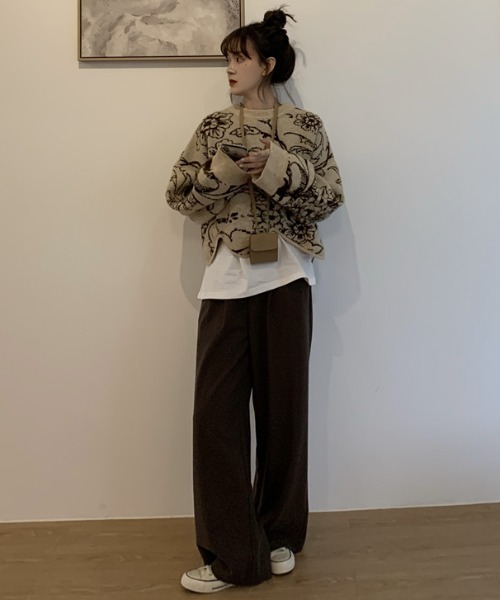 ABITOKYO(アビトーキョー)の「花柄ジャカードプルオーバー(ニット/セーター・レディース・ブラック/ベージュ・FREE)」の11枚目の写真