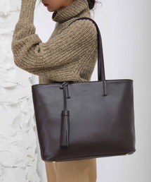 Ungrid（アングリッド）の「【Ungrid/アングリッド】軽量シンプルラージトートバッグ キーリングチャーム付　A4対応／通勤・通学（ビジネスバッグ）」