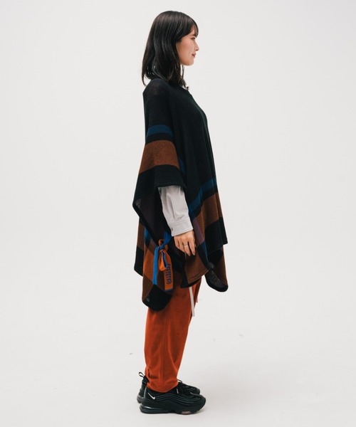 EFFECTEN(エフェクテン)の「EFFECTEN エフェクテン / St. Pitts knit poncho(ポンチョ・メンズ・ブラック系その他・FREE)」の10枚目の写真
