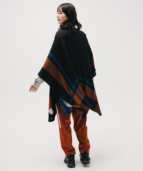 EFFECTEN(エフェクテン)の「EFFECTEN エフェクテン / St. Pitts knit poncho(ポンチョ・メンズ・ブラック系その他・FREE)」の6枚目の写真