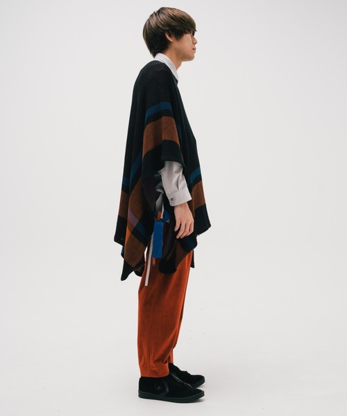EFFECTEN(エフェクテン)の「EFFECTEN エフェクテン / St. Pitts knit poncho(ポンチョ・メンズ・ブラック系その他・FREE)」の7枚目の写真