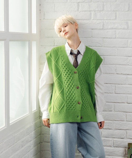 MUHET(ミュエータ)の「ペイズリー柄ネクタイ(ネクタイ・レディース・ダークブラウン・FREE)」の4枚目の写真