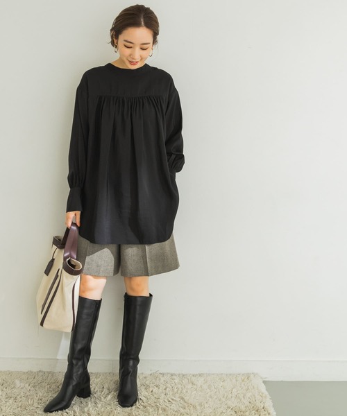 URBAN RESEARCH（アーバンリサーチ）の「前後2wayギャザーブラウス（Tシャツ/カットソー・レディース・オフホワイト/ブラック・FREE）」の10枚目の写真