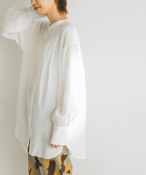 URBAN RESEARCH（アーバンリサーチ）の「前後2wayギャザーブラウス（Tシャツ/カットソー・レディース・オフホワイト/ブラック・FREE）」の18枚目の写真