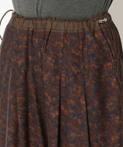 EARIH(アーリ)の「EARIH(アーリ)FLOWER PRINT WIDE PANTS/PD2006(その他パンツ・レディース・ブラウン・38)」の9枚目の写真