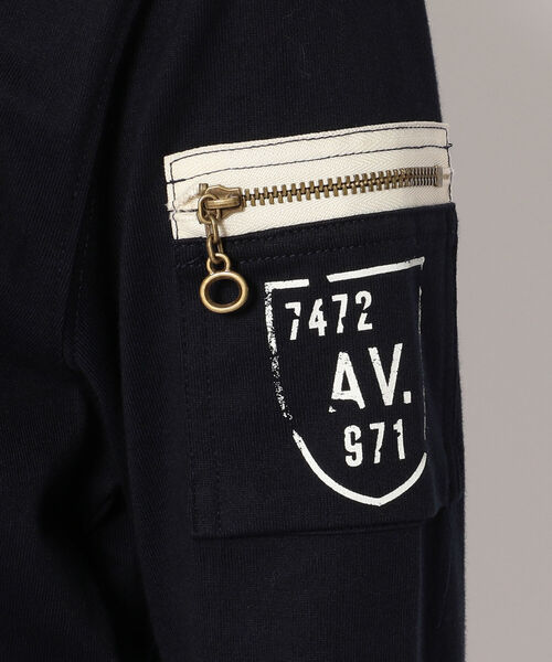 AVIREX(アヴィレックス)の「【WEB限定】ウィメンズ 長袖 Vネック ファティーグ Tシャツ / Women's LONGSLEEVE V-NECK FATIGUE T-SHIRT / アヴィレックス / AVIREX(Tシャツ/カットソー・レディース・ブラック/ホワイト/ネイビー/Black・LARGE/MEDIUM/SMALL)」の13枚目の写真