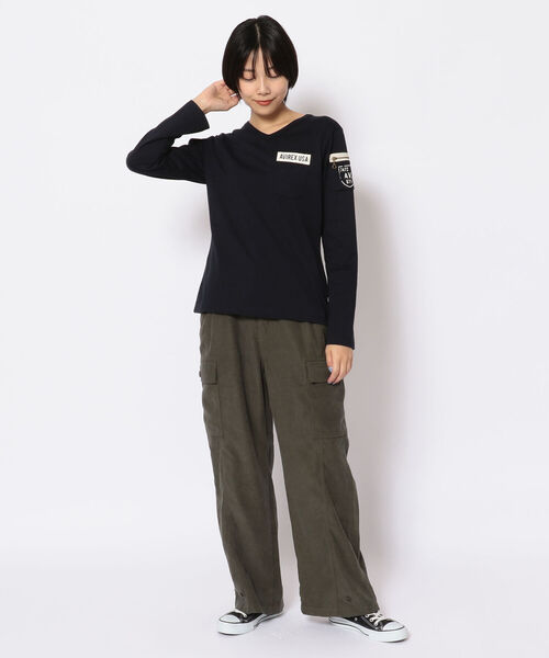 AVIREX(アヴィレックス)の「【WEB限定】ウィメンズ 長袖 Vネック ファティーグ Tシャツ / Women's LONGSLEEVE V-NECK FATIGUE T-SHIRT / アヴィレックス / AVIREX(Tシャツ/カットソー・レディース・ブラック/ホワイト/ネイビー/Black・LARGE/MEDIUM/SMALL)」の10枚目の写真