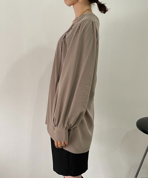 CAPRICIEUX LE'MAGE（カプリシューレマージュ）の「テンセル2WAYパフシャツ（シャツ/ブラウス・レディース・ホワイト/ブラック/グレイッシュベージュ・FREE）」の10枚目の写真