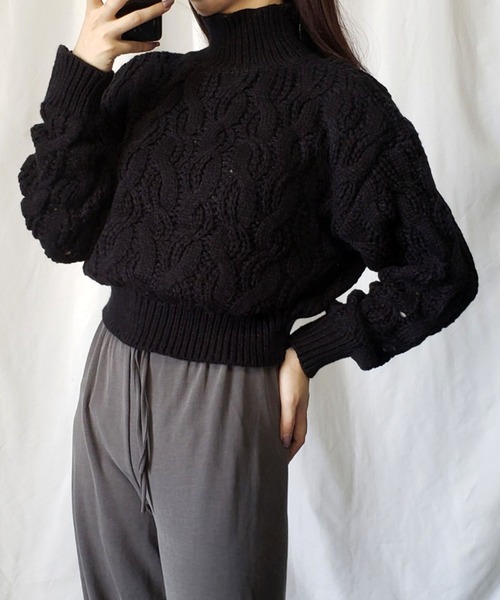 me+em select（ミームセレクト）の「※※【 新色追加／１１色展開 】やわらかローゲージハイネッククロップドニット（ニット/セーター・レディース・ブラック/モカ/ホワイト/ベージュ/オレンジ/ブルー/グリーン/ブラウン/イエロー/ピンク/ダークブルー・FREE）」の2枚目の写真