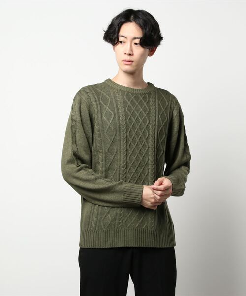Blue Standard (ブルースタンダード)の「【BLUE STANDARD/ブルースタンダード】抗ピル加工で毛玉ができにくい ウォッシャブル アランクルーネックニットセーター(ニット/セーター・メンズ・ブラック/カーキ/ホワイト/ワイン/杢グレー・LARGE/X-LARGE/SMALL/MEDIUM)」の1枚目の写真