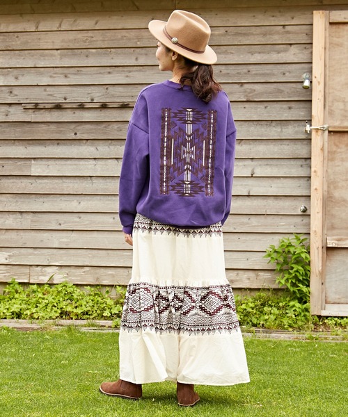 チャイハネ（チャイハネ）の「【チャイハネ】ネイティブ柄刺繍トップス プルオーバー（スウェット・レディース・ホワイト/パープル/ブルー・FREE）」の12枚目の写真