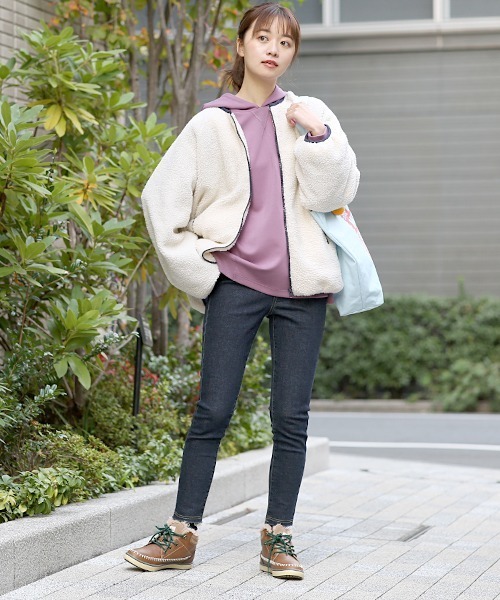 チチカカ（チチカカ）の「ボアジャケット（ノーカラージャケット・レディース・グレー/オフホワイト・FREE）」の12枚目の写真