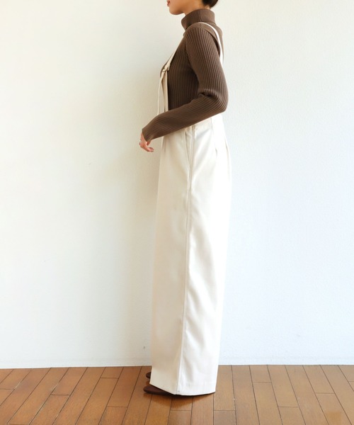 andme（アンドミー）の「起毛サスペンダーワイドサロペット（サロペット/オーバーオール・レディース・チャコールグレー/ブラック/ダークブラウン/オフホワイト/ブルーグリーン/ブラウン/ラベンダー・M/L）」の18枚目の写真