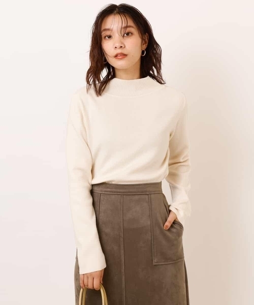 a.v.v(アーヴェヴェ)の「【洗濯機で洗える】ハイネックニットプルオーバー(ニット/セーター・レディース・レッド/クリーム/ネイビー/アイボリー/モカ/ブラック・34/38/36/40/42)」の18枚目の写真